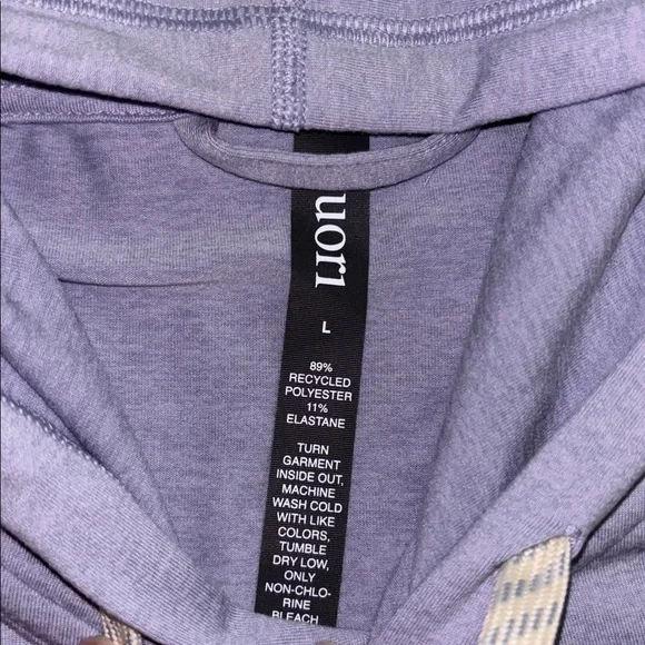 Vuori Halo Essential Hoodie - Picture 3 of 9